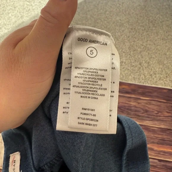 Good American Bundle Jeans and Shorts - Picture 8 of 8